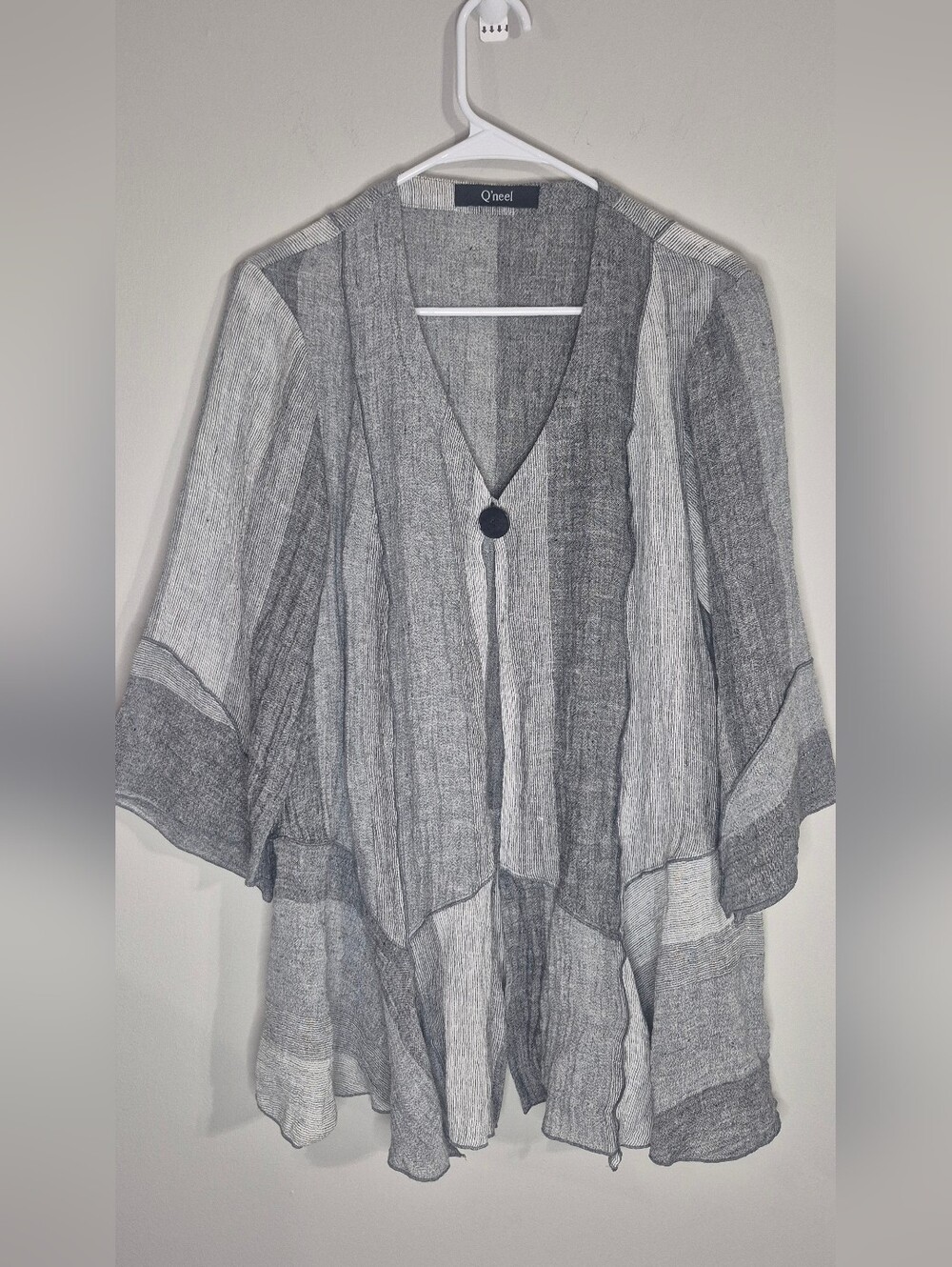 Q'neel Gray Striped Lightweight Button Front Kimono Womens Size 10